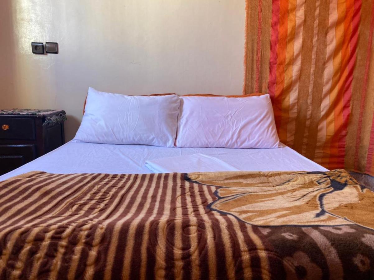 Emallayan Hostel Имсуане Екстериор снимка